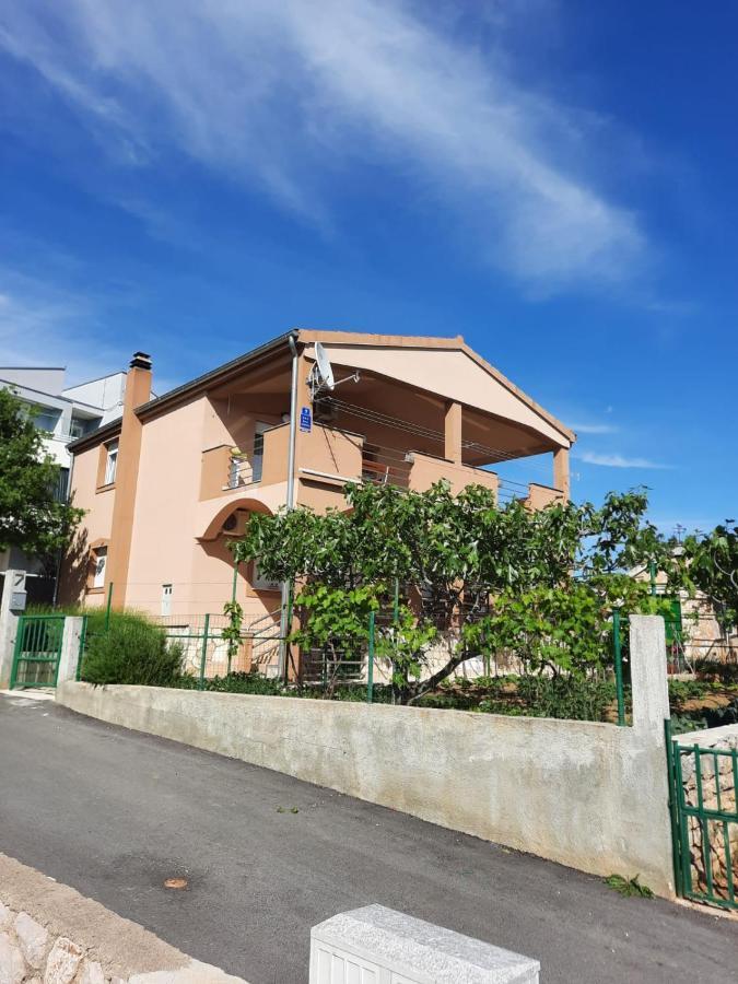 Danisacroatia Appartement Maslenica Buitenkant foto