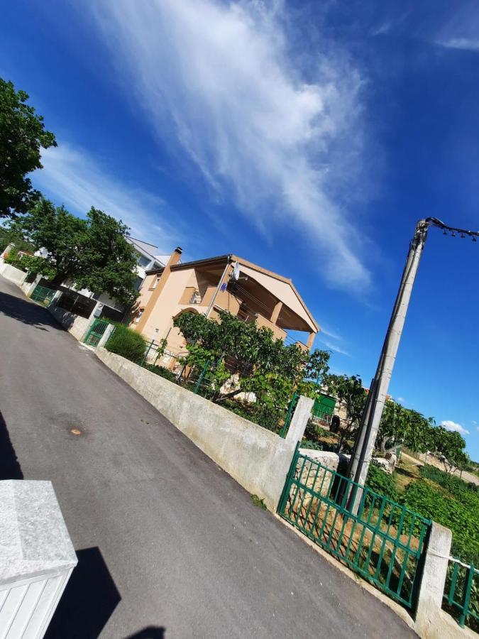 Danisacroatia Appartement Maslenica Buitenkant foto