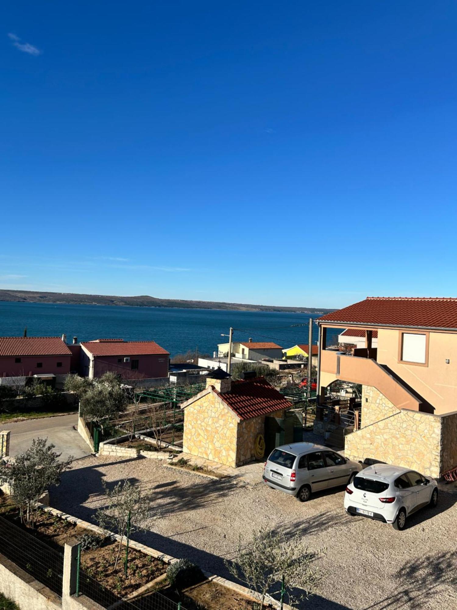 Danisacroatia Appartement Maslenica Buitenkant foto